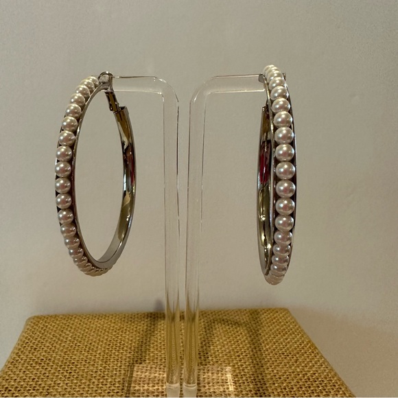 NWT Fashion Accents Earrings - Big Hoops silver tone covered in faux pearls - Picture 4 of 12